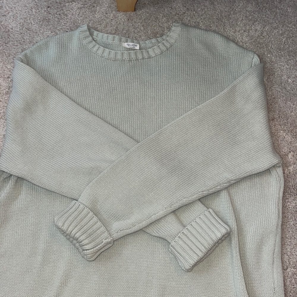 brandy melville sweater